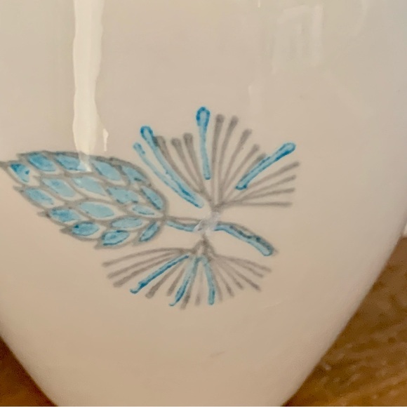 MCM Stetson Marcrest Blue Spruce Pinecone Ceramic Creamer - Picture 4 of 11